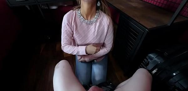  Stepbrother letting his stepsister Febby enjoys his cock